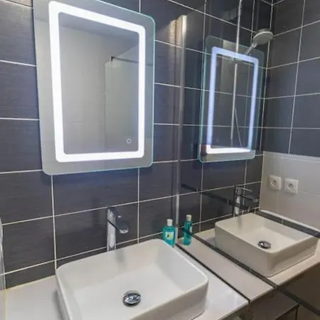 *t3*toulouse Purpan+parking+piscine Apartament *